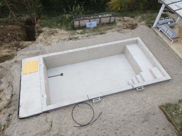 Gunite Pool Leak Repair